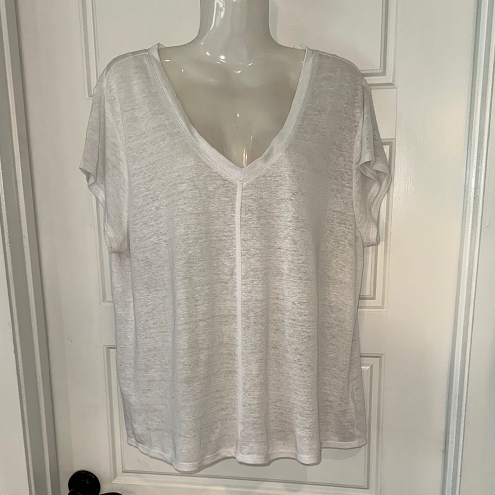 White linen V-Neck Women's Tee - Large